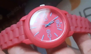 Ceas Q&Q Fashion Plastic, nefolosit, curea silicon (45 - 35 lei)