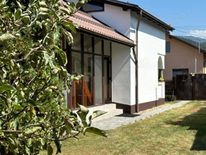 Inchiriez casa in Rasnov