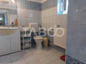 Casa de vanzare 6 camere 260 mp gradina zona foarte linistita Cisnadie - imagine 17