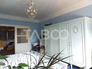 Casa de vanzare 6 camere 260 mp gradina zona foarte linistita Cisnadie - imagine 12