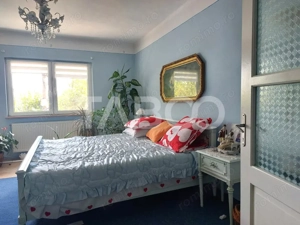 Casa de vanzare 6 camere 260 mp gradina zona foarte linistita Cisnadie - imagine 5