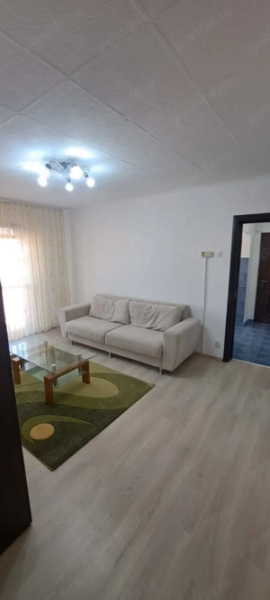 Vând apartament cu 2 camere și pivniță 