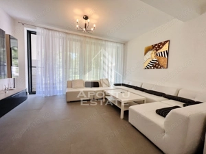 Duplex modern cu 4 camere , 3 bai, in zona Lipovei