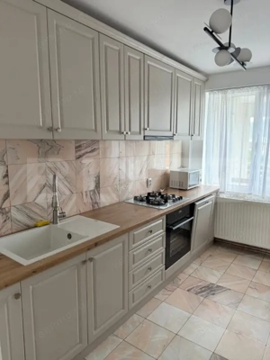 Apartament de inchiriat cu 3 camere  - imagine 3 Apartament de inchiriat cu 3 camere  - imagine 3