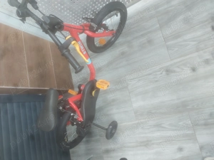 Vând bicicleta copii aproape noua