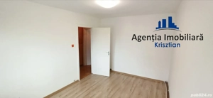 Apartament cu 3 camere de vânzare - Zona Micro 16  - imagine 2