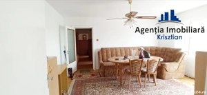 Apartament cu 3 camere de vânzare - Zona Micro 16 