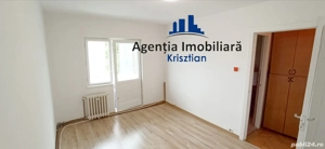 Apartament cu 3 camere de vânzare - Zona Micro 16  - imagine 5