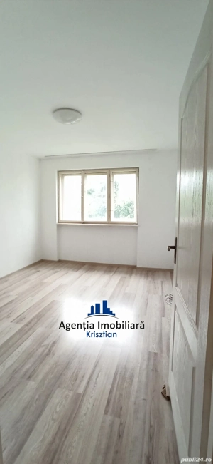 Apartament cu 2 camere de vânzare - Zona Micro 14