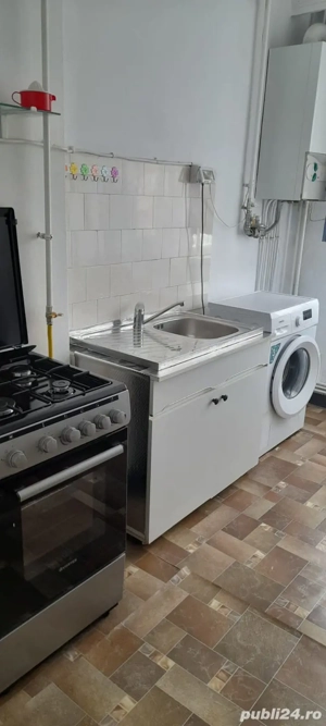 Închirirz apartament 2 camere  250