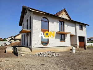 Casa la rosu, 4 camere, 301 mp teren, P+1, zona Alba-Micesti