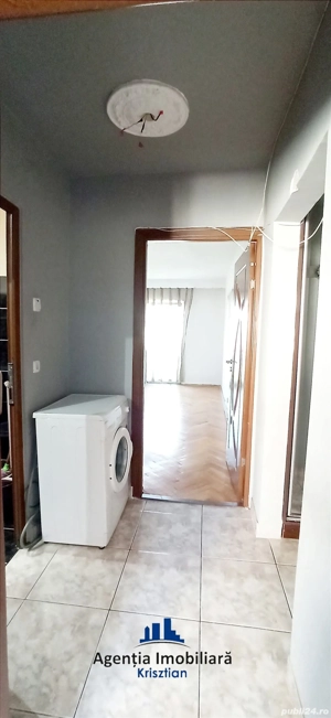 Apartament cu 2 camere de vânzare - Zona Micro 17  - imagine 8