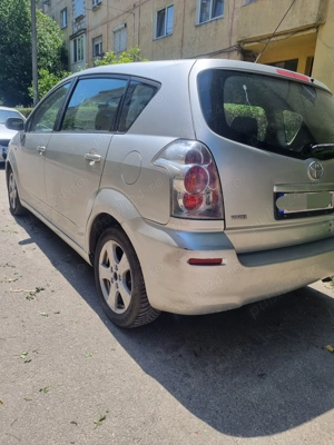 Toyota Corolla Verso  - imagine 2