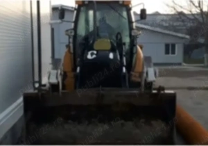 Vând buldoexcavator  Cat  423 E 