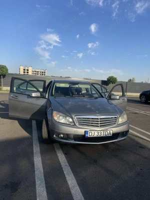 Mercedes Benz C Class 2010 - imagine 2