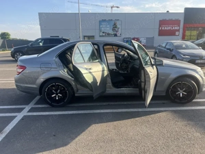 Mercedes Benz C Class 2010 - imagine 7