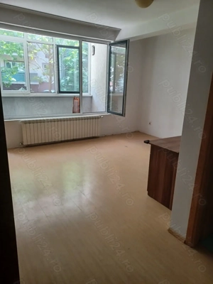 Garsonieră de vânzare