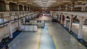 Hala 1870 mp, Parcare, Pod rulant 18 T