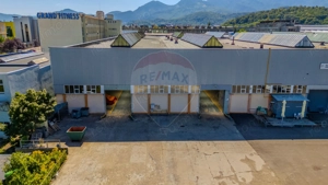 2 tronsoane hala |2 poduri rulante 10/18 T, Parcare, Productie\depozit - imagine 4