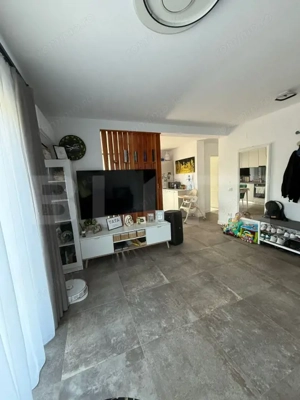 Apartament cu 3 camere, 65 mp si un foișor cu gradina de 191 mp - imagine 12