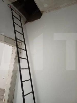 Casa de vanzare cu  2 camere ,Curtea41 - Tg Secuiesc, zona centrale - imagine 7