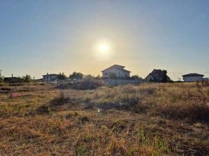 Petresti, Romatsa, Corbeanca, Str Gladiolei,  padure, utilitati