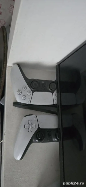vand ps5 disk edition cu 1 tb si 2 controlere - imagine 2