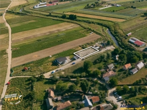 FILM! Teren intravilan, aliniament apreciabil,741mp,Targu Secuiesc - imagine 3