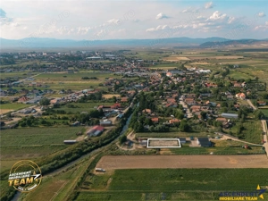 FILM! Teren intravilan, aliniament apreciabil,741mp,Targu Secuiesc - imagine 4