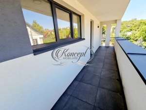 Apartament la vila, cu panorama deosebita - imagine 13