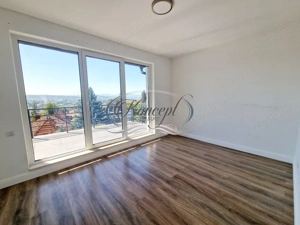 Apartament la vila, cu panorama deosebita - imagine 10