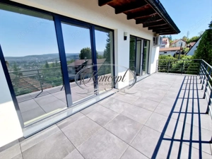 Apartament la vila, cu panorama deosebita - imagine 14
