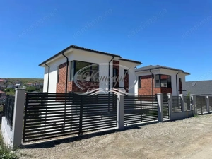 Casa spatioasa cu CF in Campenesti - imagine 2