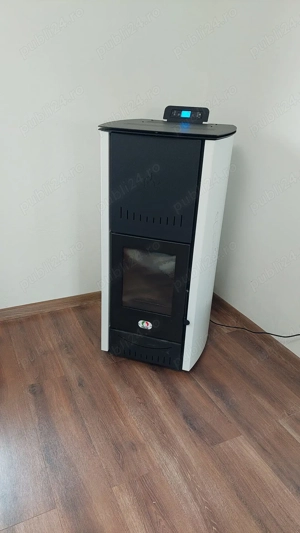 Vând termosemineu pe peleti