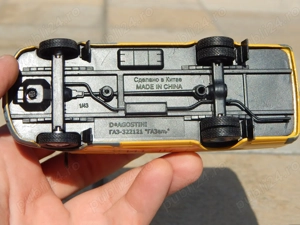 Macheta microbuz scolar GAZ 322121 GAZelle De Agostini Rusia 1:43 - imagine 4