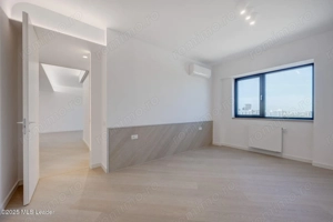 Apusul de la ultimul etaj din Cortina North | 3 camere | 76.7 mp - imagine 6