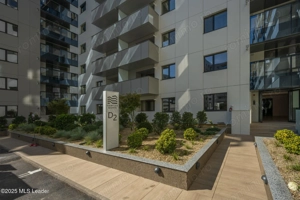 Apusul de la ultimul etaj din Cortina North | 3 camere | 76.7 mp - imagine 20