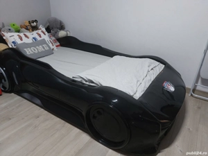 Donez pat pt copil in forma de masinuta