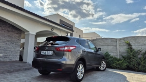 Nissan-Qashqai-Pano-1.6 dci-131 cp- 4x4-Navi-Camera-Keyless Goo-Entry- - imagine 4 Nissan-Qashqai-Pano-1.6 dci-131 cp- 4x4-Navi-Camera-Keyless Goo-Entry- - imagine 4