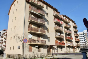 loc de parcare+garaj inclus- Aradului