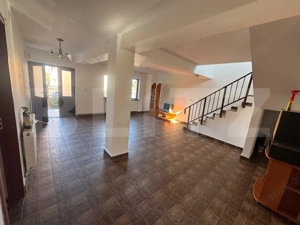 Casa cu 5 camere,  curte 650 mp, zona Bariera Valcii