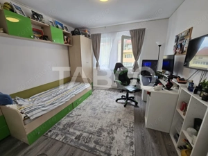 Apartament decomandat 3 camere 2 bai balcon pivnita Strand Sibiu - imagine 4