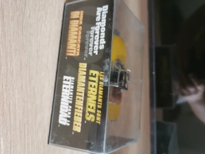 Machete auto-diorame James Bond