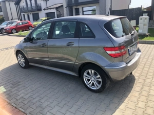 Mercedes-Benz B 180 BlueEFFICIENCY - imagine 2 Mercedes-Benz B 180 BlueEFFICIENCY - imagine 2