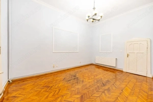 Spatiu pentru birouri,pozitionat pe Bld. Revolutiei,etajul 1 - imagine 6