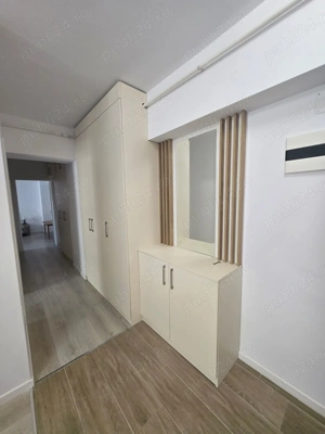 Vând apartament cu 2 camere si boxa la etajul 5 