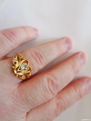 Inele de logodna în forma de inimioara.  - imagine 2