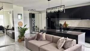 Apartament cu 2 camere, zona Vivo