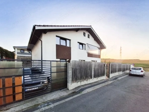 Casa la cheie, 220 mp utili, 550 mp teren - imagine 10
