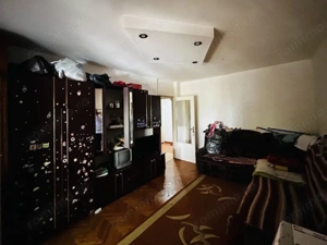 Apartament 3 camere, decomandat, etajul 1, zona Dambovita 